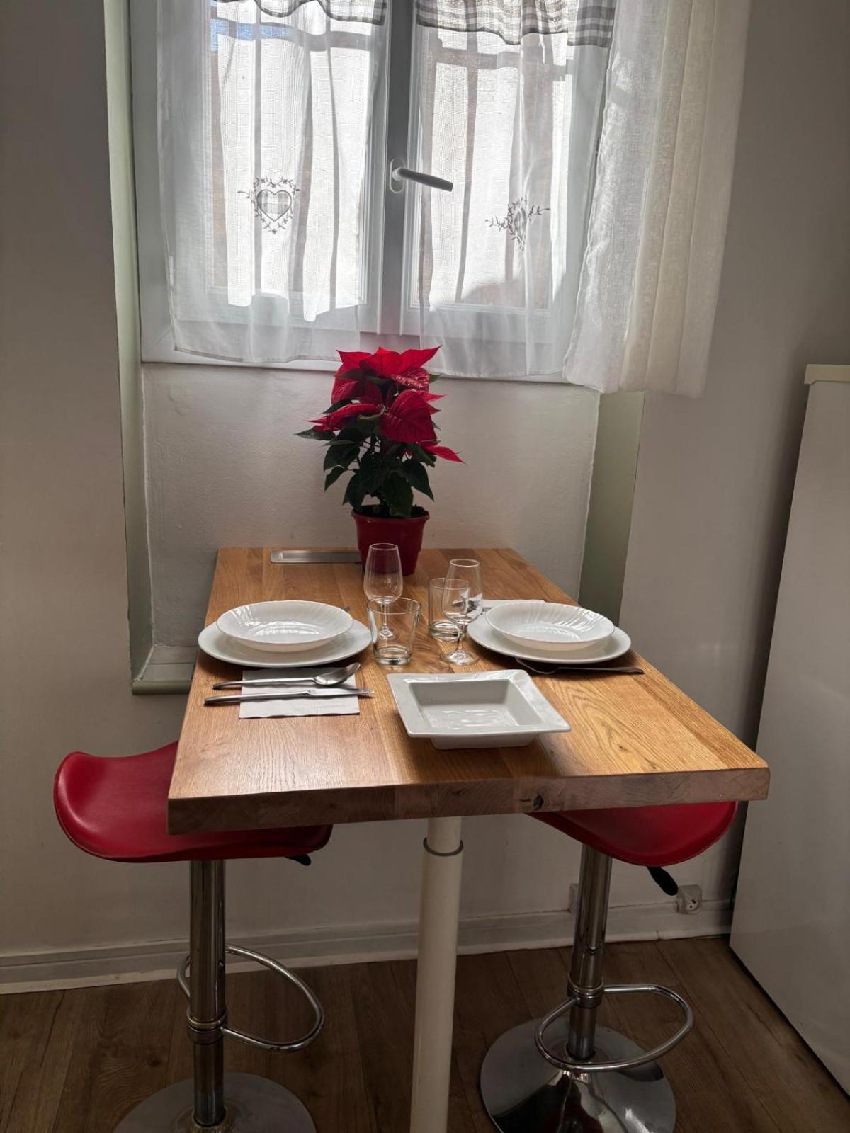 Appartement Central Des Terres Chaudes Proche Bord De Mer Menton Luaran gambar