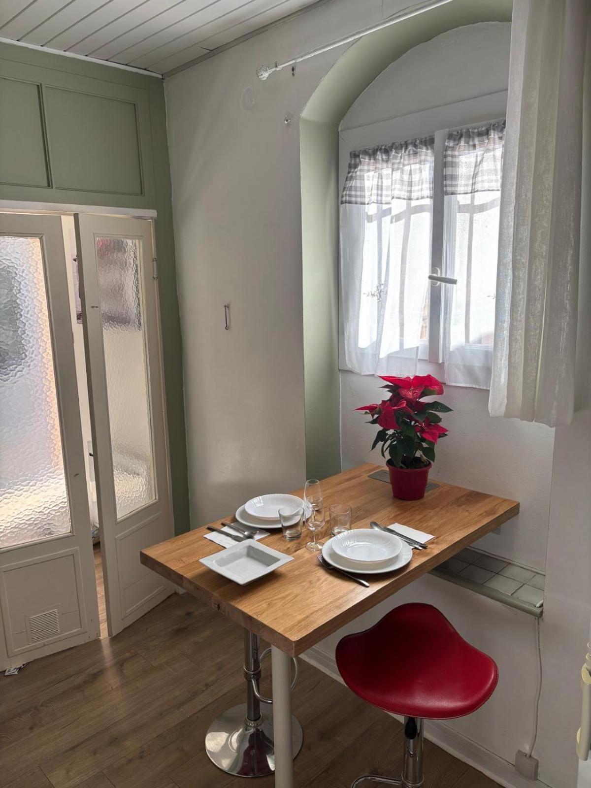 Appartement Central Des Terres Chaudes Proche Bord De Mer Menton Luaran gambar